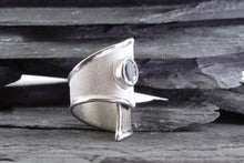 Load image into Gallery viewer, White Sterling Silver Satin & Polished Contemporary Ring With One Oval Aquamarine, View #2