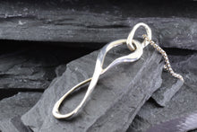 Load image into Gallery viewer, Sterling Silver Alpinvita Eternity Pendant Set, View #3