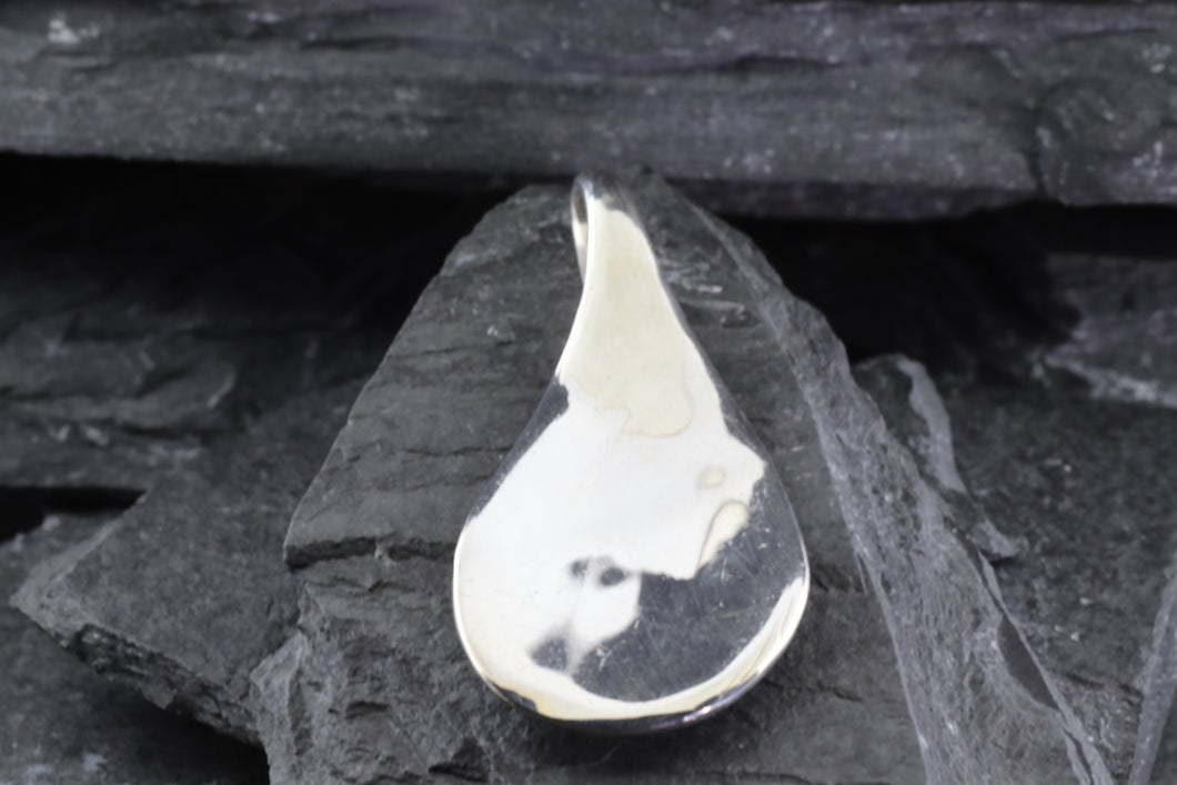 Alpinvita Sterling Silver Large Teardrop Pendant