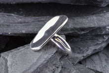 Load image into Gallery viewer, Sterling Silver Alpinvita Ring Size 7.5, View #3
