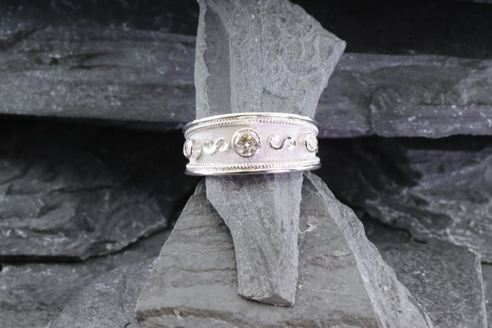 ady's White 18 Karat Satin & Polished Contemporary Fashion Ring, View #1